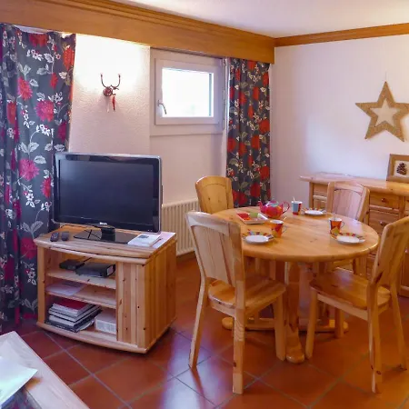 Christina 305 By Interhome *